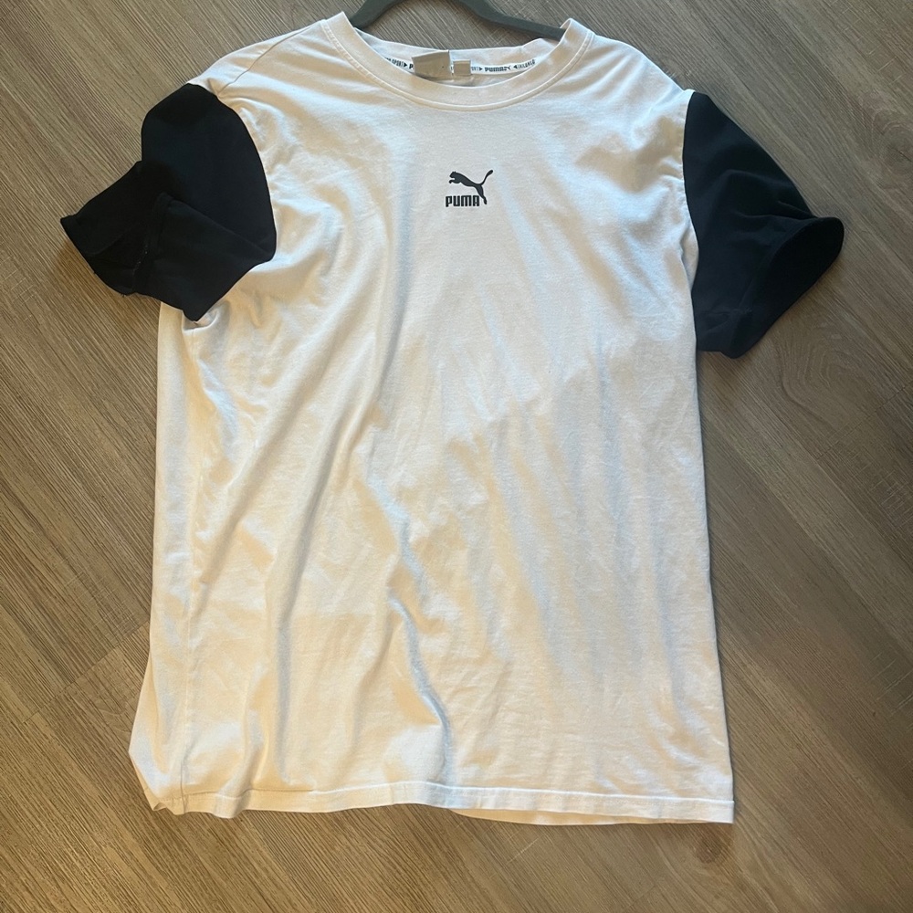 Puma Men's Black and White Short Sleeve Tee